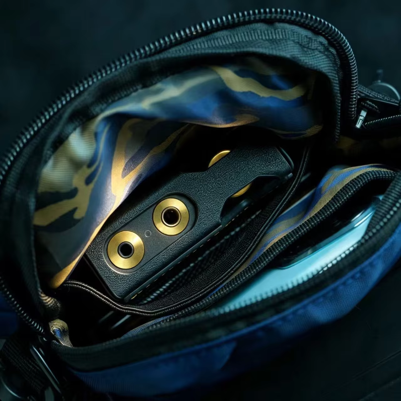 Túi TANGZU Audio Crossbody Bag